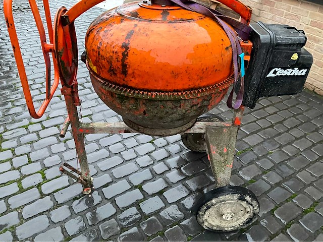 Lescha sm 185 s betonmolen - afbeelding 3 van  8
