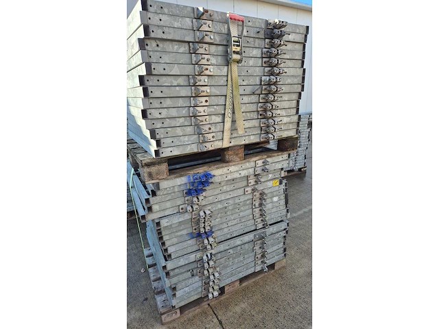 Leuningen 1036 verstelbaar - various staging (34x) - afbeelding 1 van  1