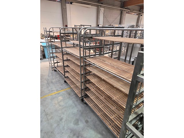 Leventi - afbeelding 2 van  4