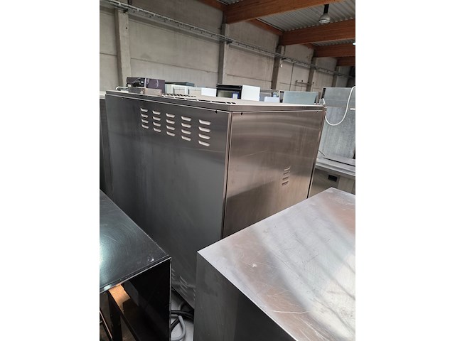 Leventi - afbeelding 3 van  7