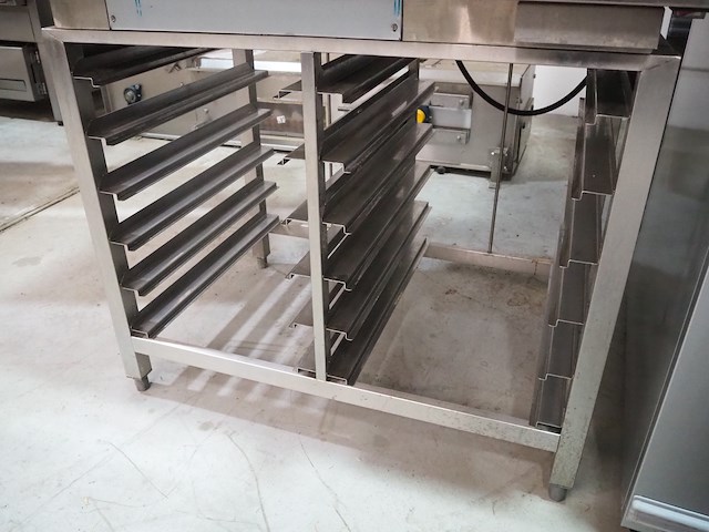 Leventi - afbeelding 6 van  7