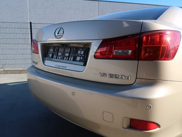 Lexus - is220d - classic cars >15 - afbeelding 2 van  64