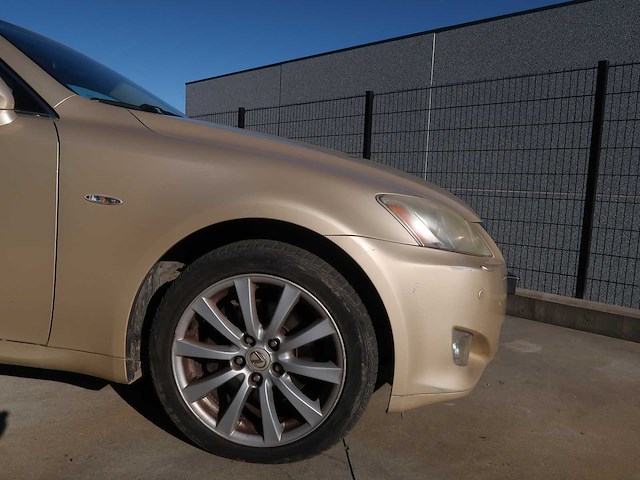 Lexus - is220d - classic cars >15 - afbeelding 5 van  64