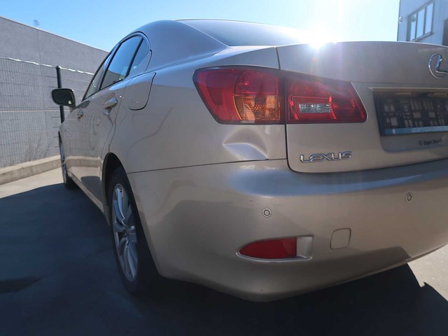 Lexus - is220d - classic cars >15 - afbeelding 11 van  64