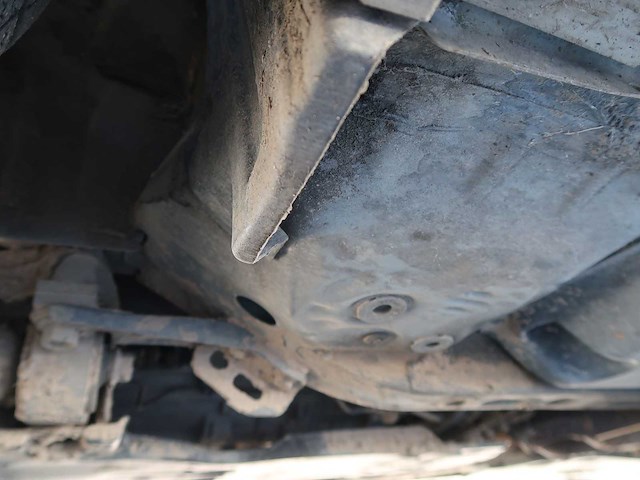 Lexus - is220d - classic cars >15 - afbeelding 19 van  64