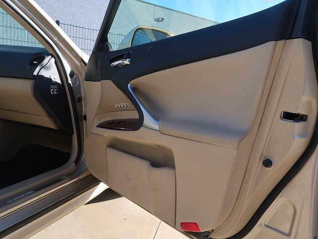 Lexus - is220d - classic cars >15 - afbeelding 22 van  64