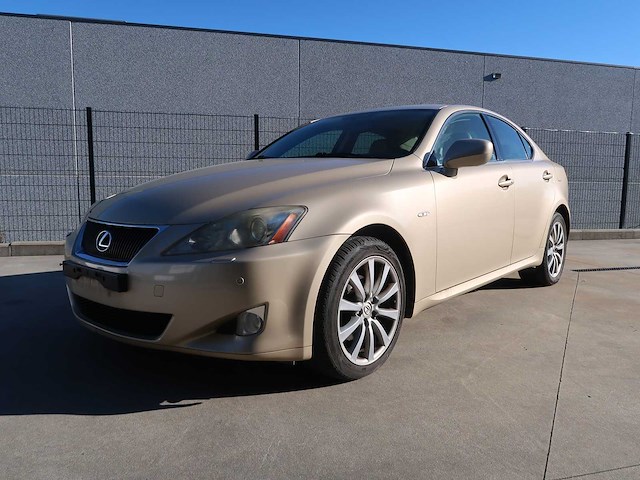 Lexus - is220d - classic cars >15 - afbeelding 23 van  64