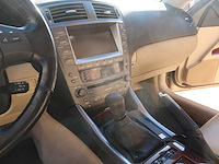 Lexus - is220d - classic cars >15 - afbeelding 41 van  64