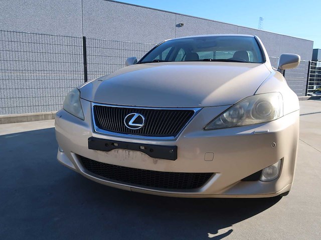 Lexus - is220d - classic cars >15 - afbeelding 45 van  64