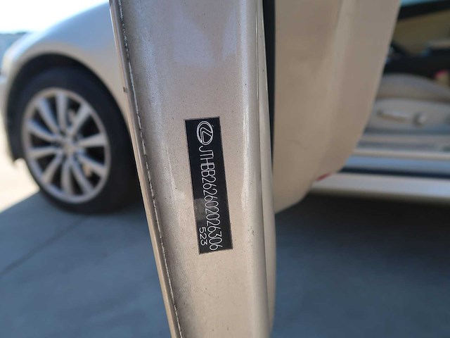 Lexus - is220d - classic cars >15 - afbeelding 59 van  64