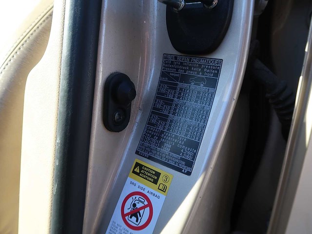 Lexus - is220d - classic cars >15 - afbeelding 60 van  64