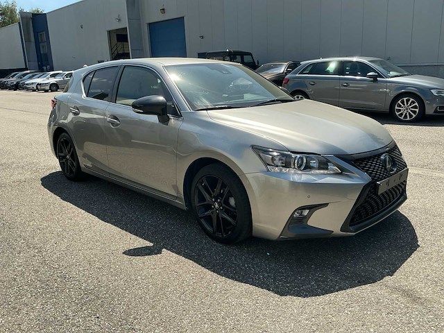 Lexus 2021 - ct200h - afbeelding 19 van  21