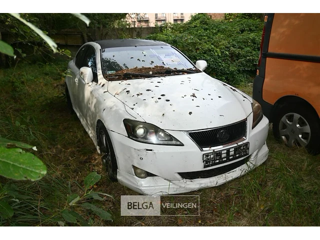 Lexus, enkel voor vergunninghouders en erkende centra voor verschrotting - afbeelding 1 van  8