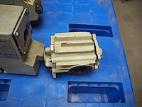 Leybold s.a. - afbeelding 6 van  10