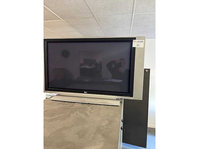 Lg - flatscreen - televisie - afbeelding 4 van  4