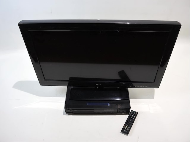 Lg 32 inch tv en sony dvd speler - afbeelding 2 van  8