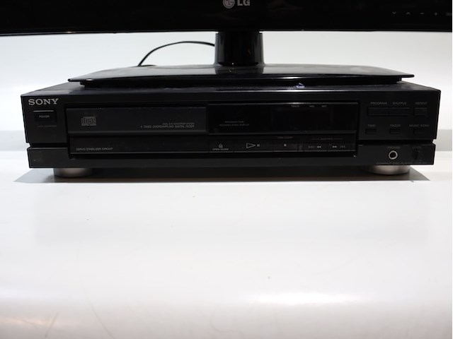 Lg 32 inch tv en sony dvd speler - afbeelding 5 van  8