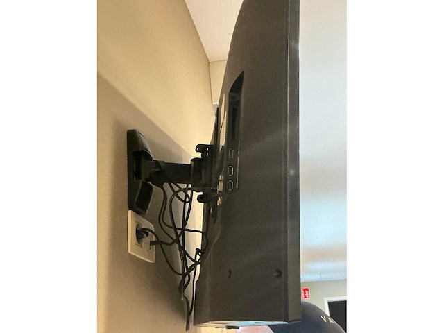 Lg 43” televisie - afbeelding 2 van  3
