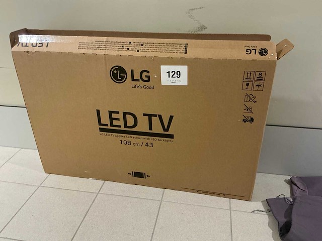 Lg 43” televisie - afbeelding 1 van  2
