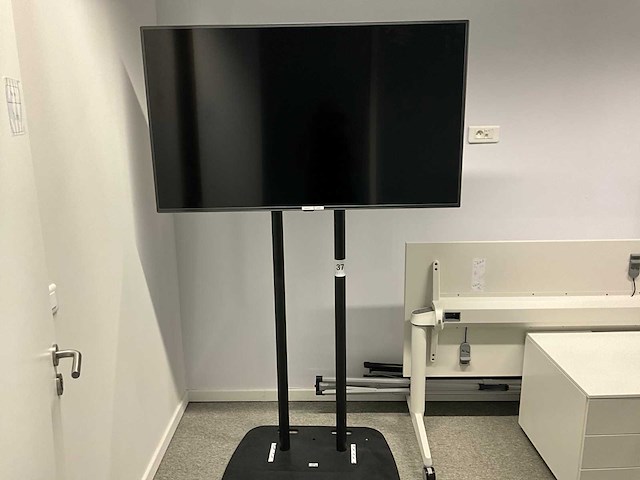 Lg 55lw340c 55" display op standaard - afbeelding 2 van  6