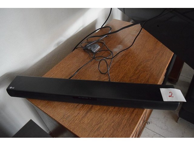 Lg surround systeem model 5j2 50/60hz 18w - afbeelding 1 van  6