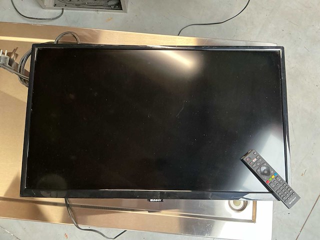 Lg,sunny,elements en medion tv schermen (5x) - afbeelding 2 van  4