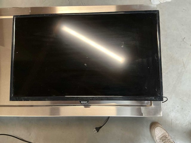 Lg,sunny,elements en medion tv schermen (5x) - afbeelding 3 van  4
