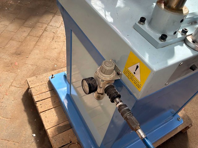 Lh syk1-c automatische en semi-automatische concave surface screenprinter - afbeelding 8 van  16