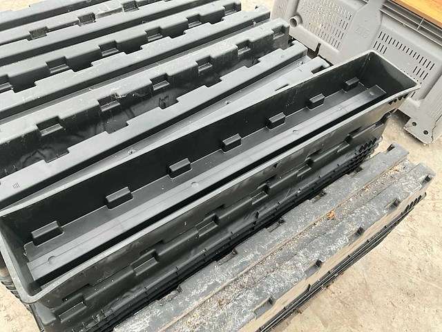 Libra kunststoffen plantenbakken (85x) - afbeelding 3 van  8