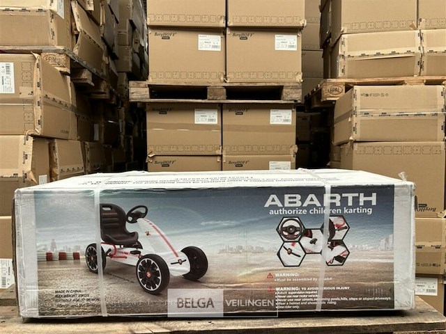 Licensed abarth childrens pedal go-kart - black - afbeelding 2 van  4