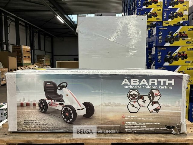 Licensed abarth children's pedal go-kart black - afbeelding 2 van  4