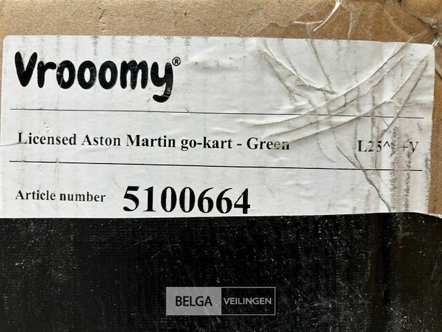 Licensed aston martin go-kart - green - afbeelding 4 van  4