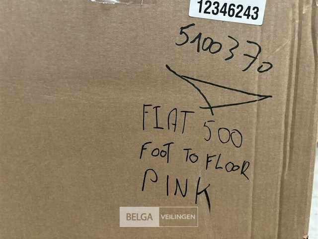 Licensed fiat 500 foot to floor ride on car - pink - afbeelding 3 van  3
