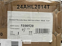 Licensed mercedes benz 300s foot to floor - black - afbeelding 3 van  3