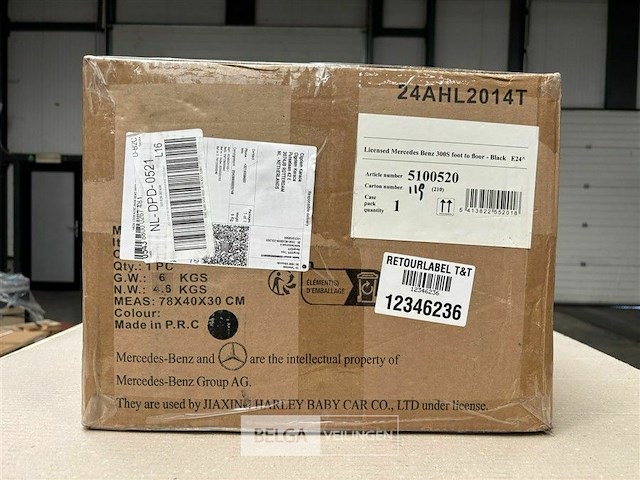 Licensed mercedes benz 300s foot to floor black - afbeelding 3 van  4