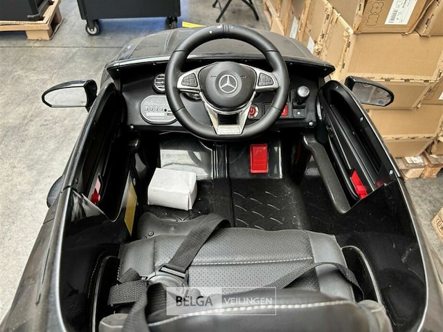 Licensed mercedes-benz c63 - black - afbeelding 6 van  8