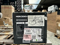 Licensed mercedes benz g350d foot to floor - black - afbeelding 2 van  3