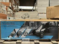 Licensed mercedes benz pedal go kart - black - afbeelding 2 van  4