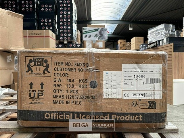 Licensed mercedes benz pedal go kart - black - afbeelding 3 van  4