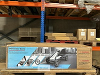 Licensed mercedes-benz pedal go kart - black - afbeelding 2 van  4