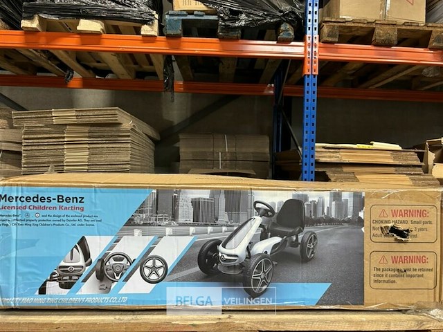 Licensed mercedes-benz pedal go kart - black - afbeelding 3 van  5