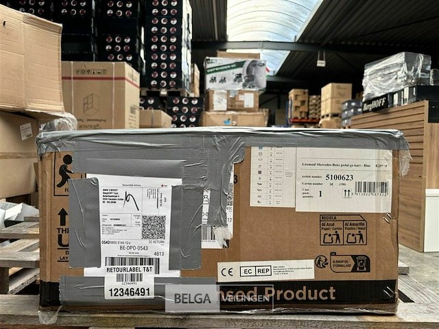 Licensed mercedes benz pedal go kart - blue - afbeelding 3 van  4