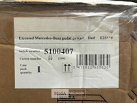 Licensed mercedes-benz pedal go kart - red - afbeelding 4 van  4