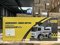 Licensed mercedes benz truck foot to floor - white