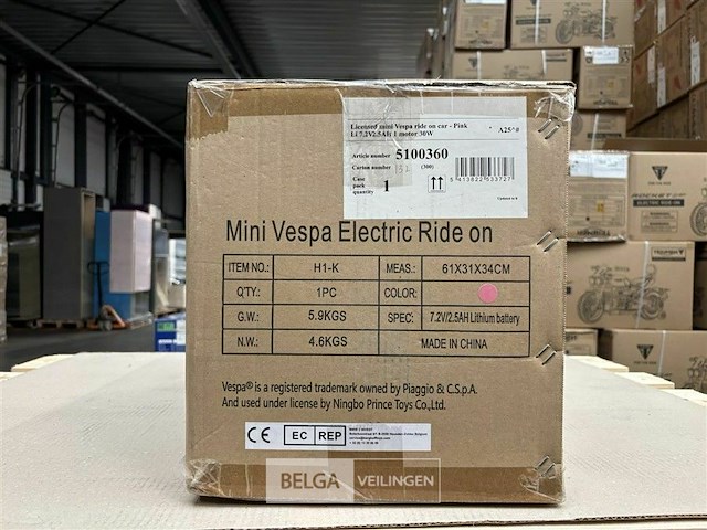 Licensed mini vespa ride on car pink - afbeelding 3 van  4