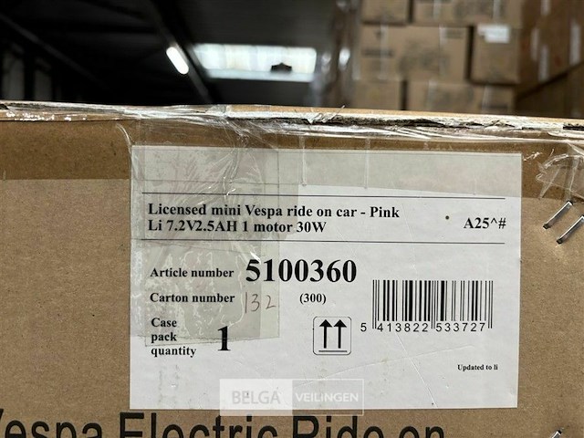 Licensed mini vespa ride on car pink - afbeelding 4 van  4