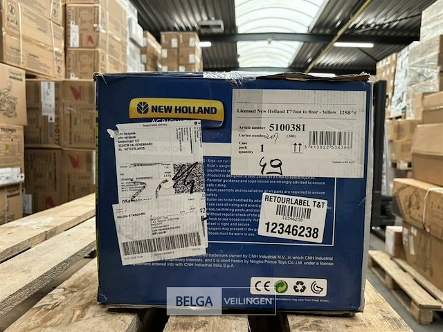 Licensed new holland t7 foot to floor - yellow - afbeelding 2 van  3