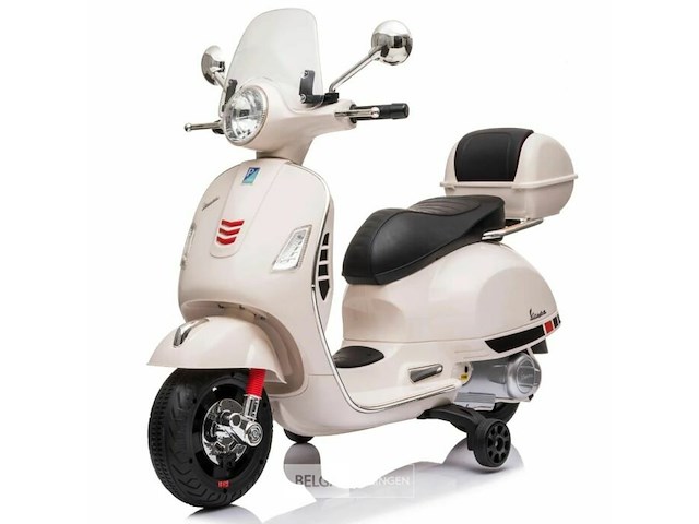 Licensed vespa gts ride on car white - afbeelding 1 van  4