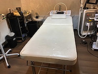 Lichaamsbehandelingen - massagetafelset - head spa japanse massage - verwarmingsstenen - afbeelding 11 van  16
