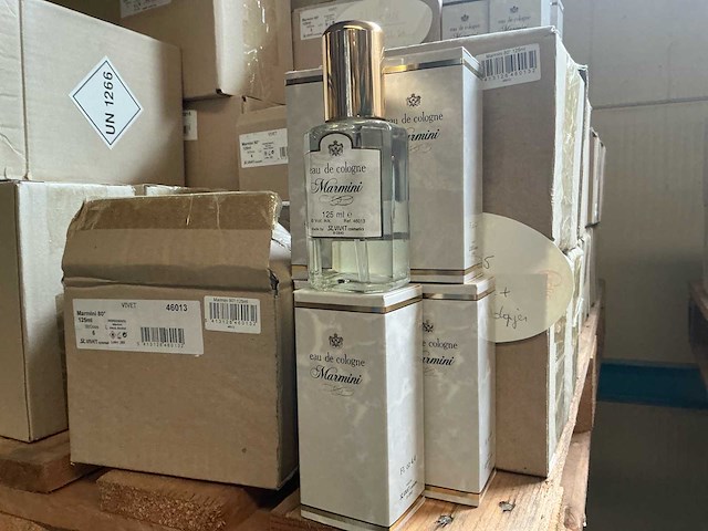 Lichaamsverzorging eau de colonge - afbeelding 2 van  5